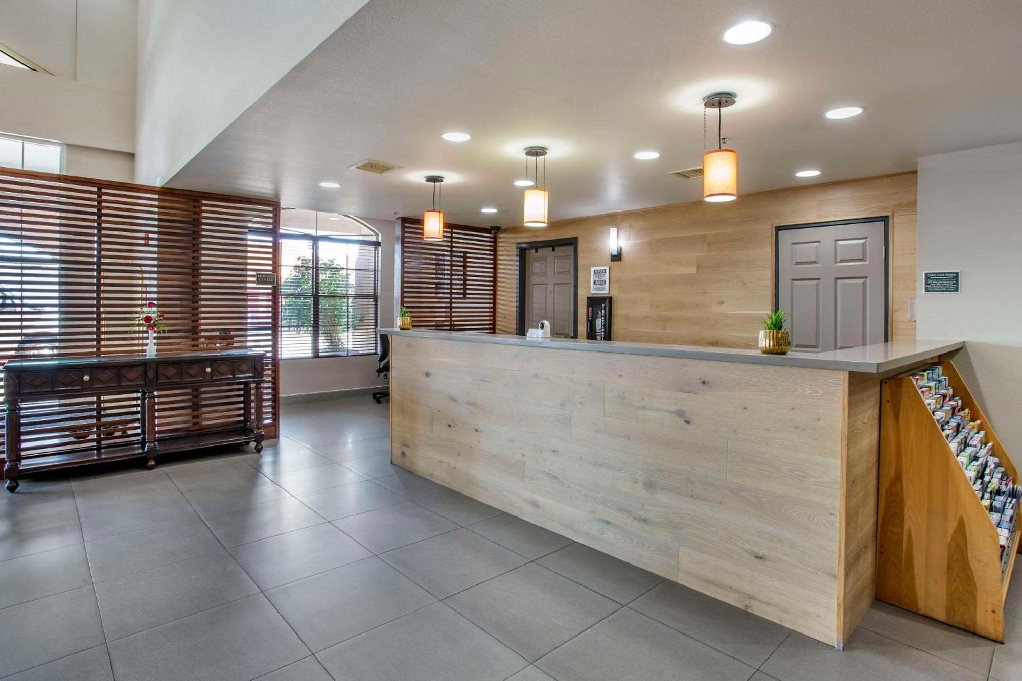 Country Inn & Suites By Radisson, Mesa, Az מראה חיצוני תמונה